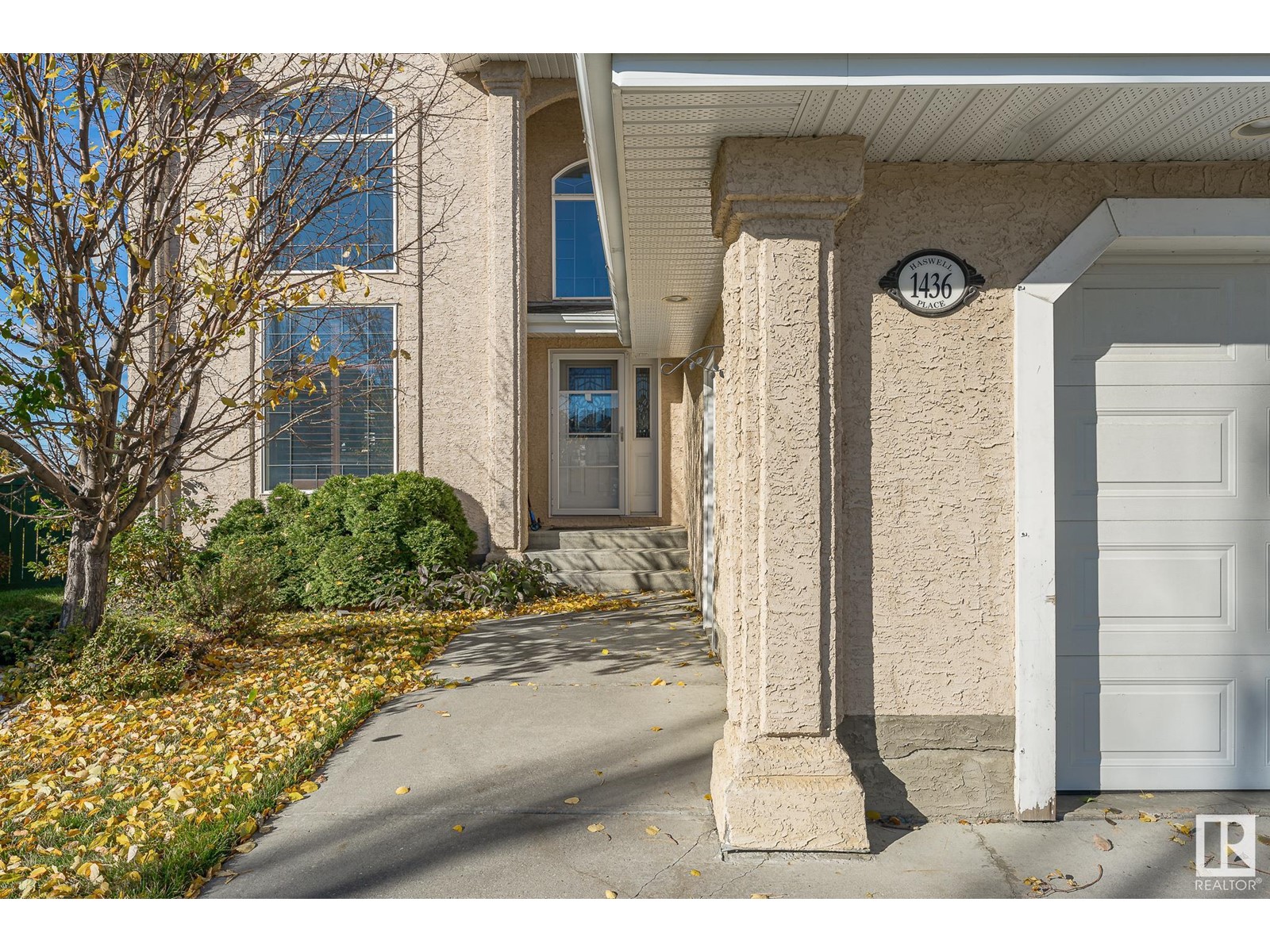 1436 Haswell Pl Nw, Edmonton, Alberta  T6R 3E1 - Photo 2 - E4437031