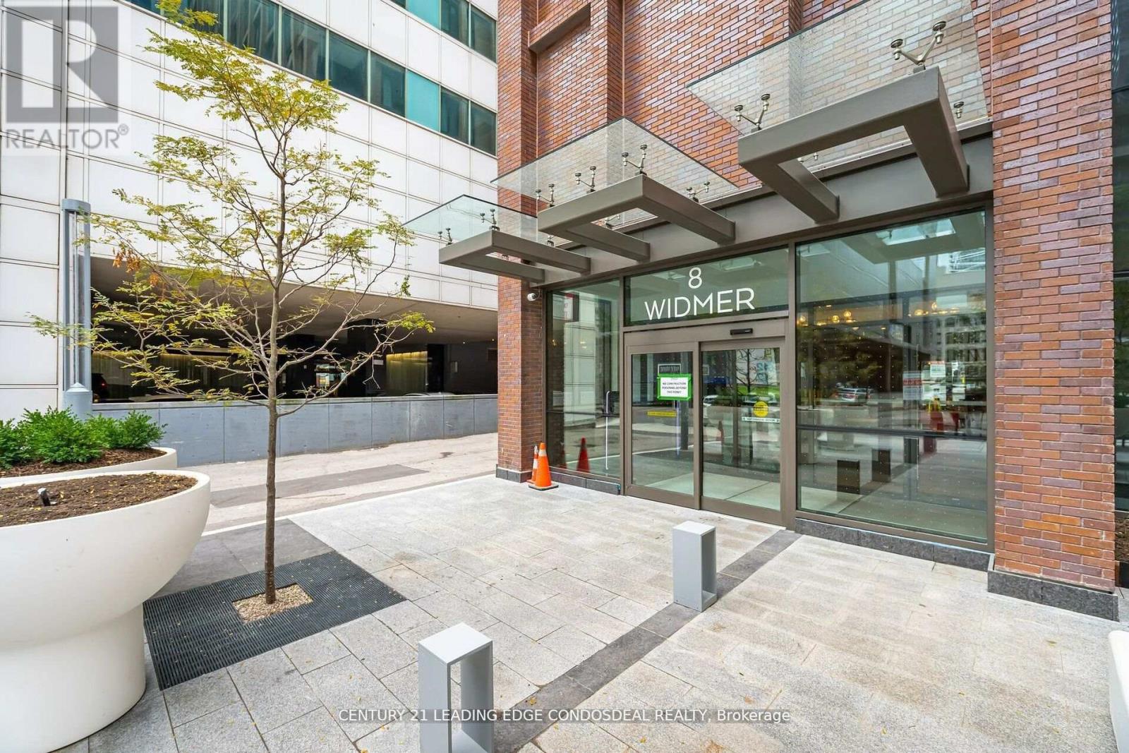 Property at LPH5 - 8 WIDMER STREET image 2