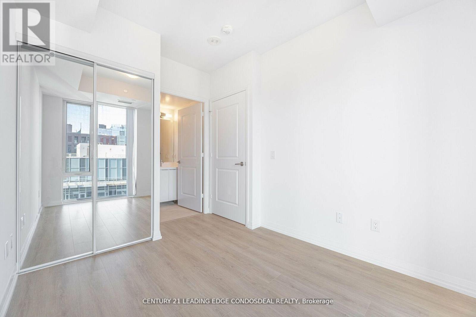 Lph5 - 8 Widmer Street, Toronto, Ontario  M5V 0W6 - Photo 20 - C12155493