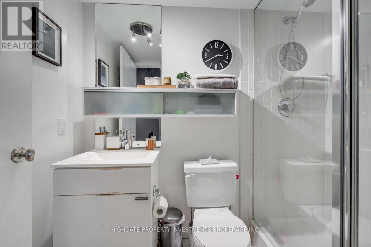 511 - 111 Elizabeth Street, Toronto, Ontario  M5G 1P7 - Photo 18 - C12155507