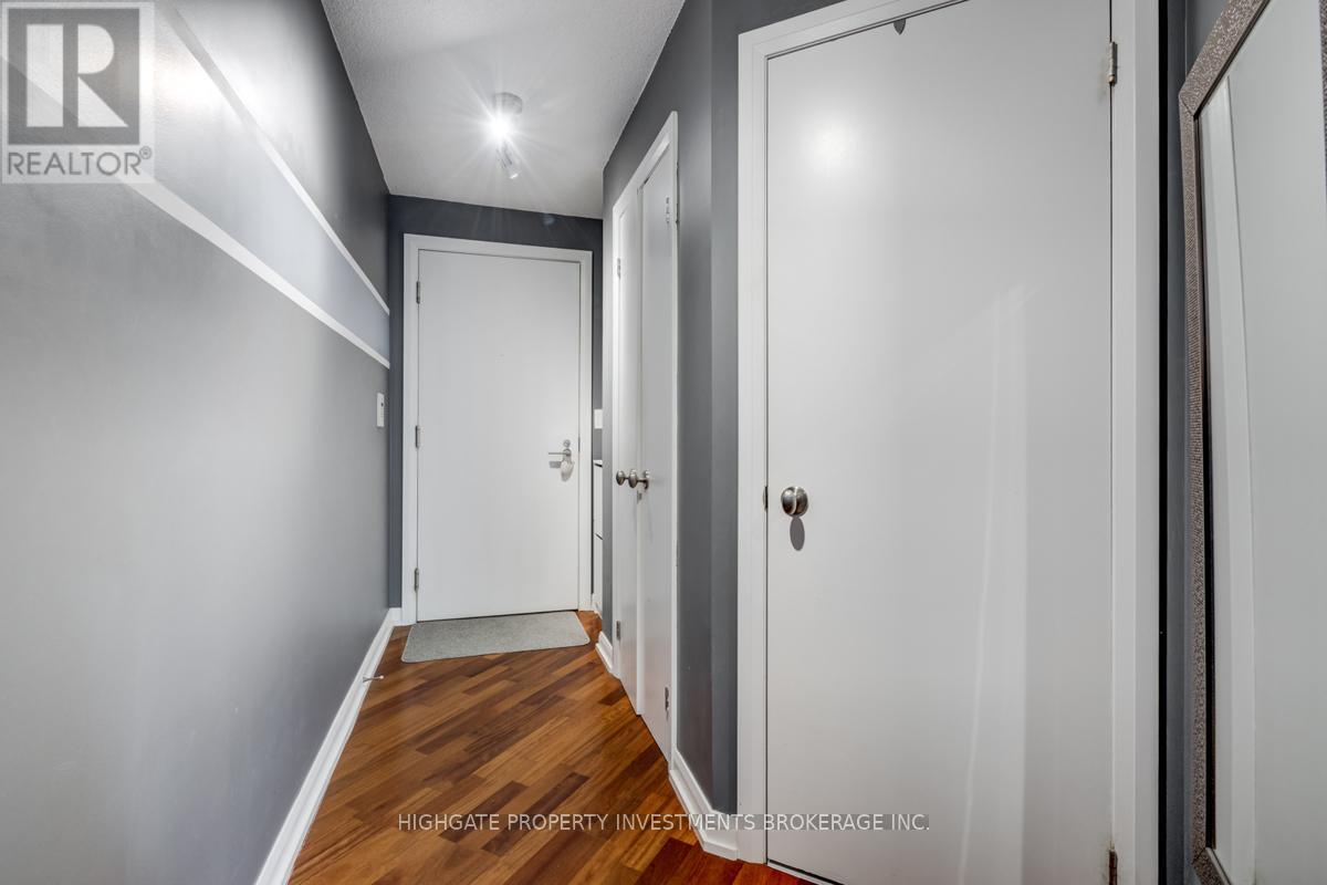 511 - 111 Elizabeth Street, Toronto, Ontario  M5G 1P7 - Photo 3 - C12155507