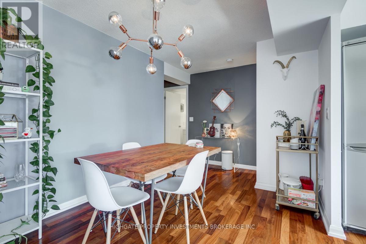 511 - 111 Elizabeth Street, Toronto, Ontario  M5G 1P7 - Photo 5 - C12155507