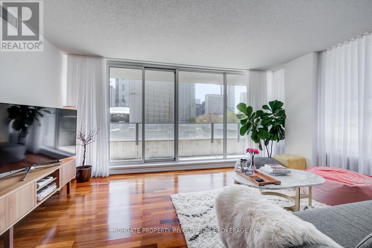 511 - 111 Elizabeth Street, Toronto, Ontario  M5G 1P7 - Photo 9 - C12155507