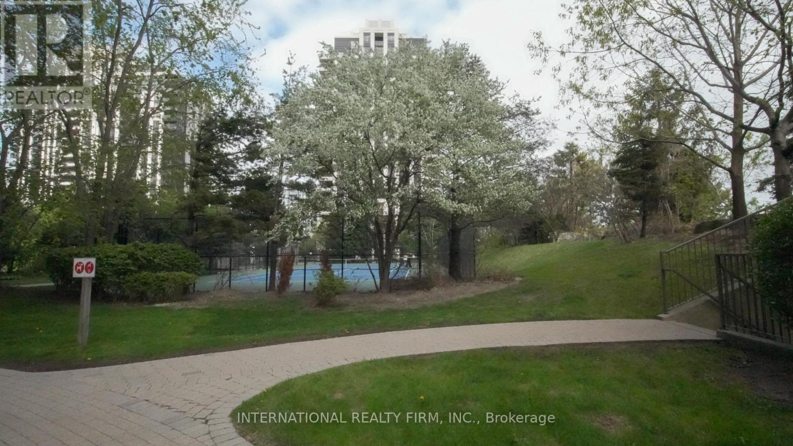 924 - 80 Harrison Garden Boulevard, Toronto, Ontario  M2N 7E3 - Photo 15 - C12155556