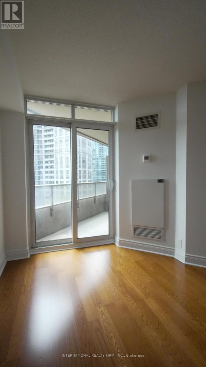 Property at 924 - 80 HARRISON GARDEN BOULEVARD image 3