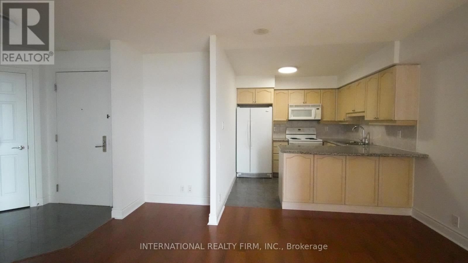 924 - 80 Harrison Garden Boulevard, Toronto, Ontario  M2N 7E3 - Photo 5 - C12155556