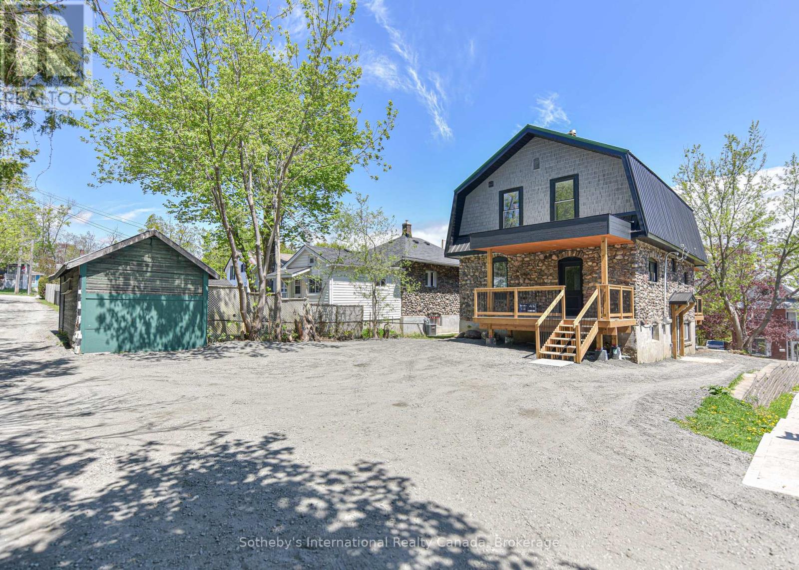 Property at 177 PARKVIEW AVENUE image 3