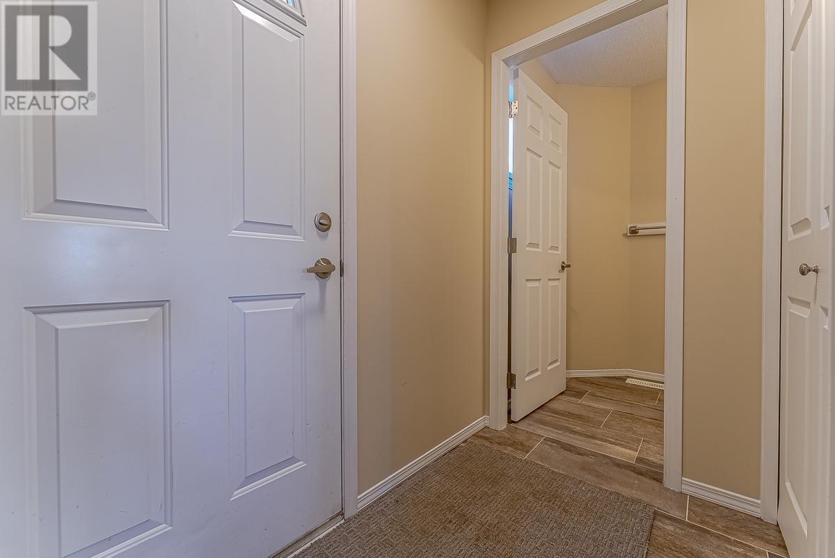 1920 Hugh Allan Drive Unit# 20, Kamloops, British Columbia  V1S 1Y5 - Photo 5 - 10348166