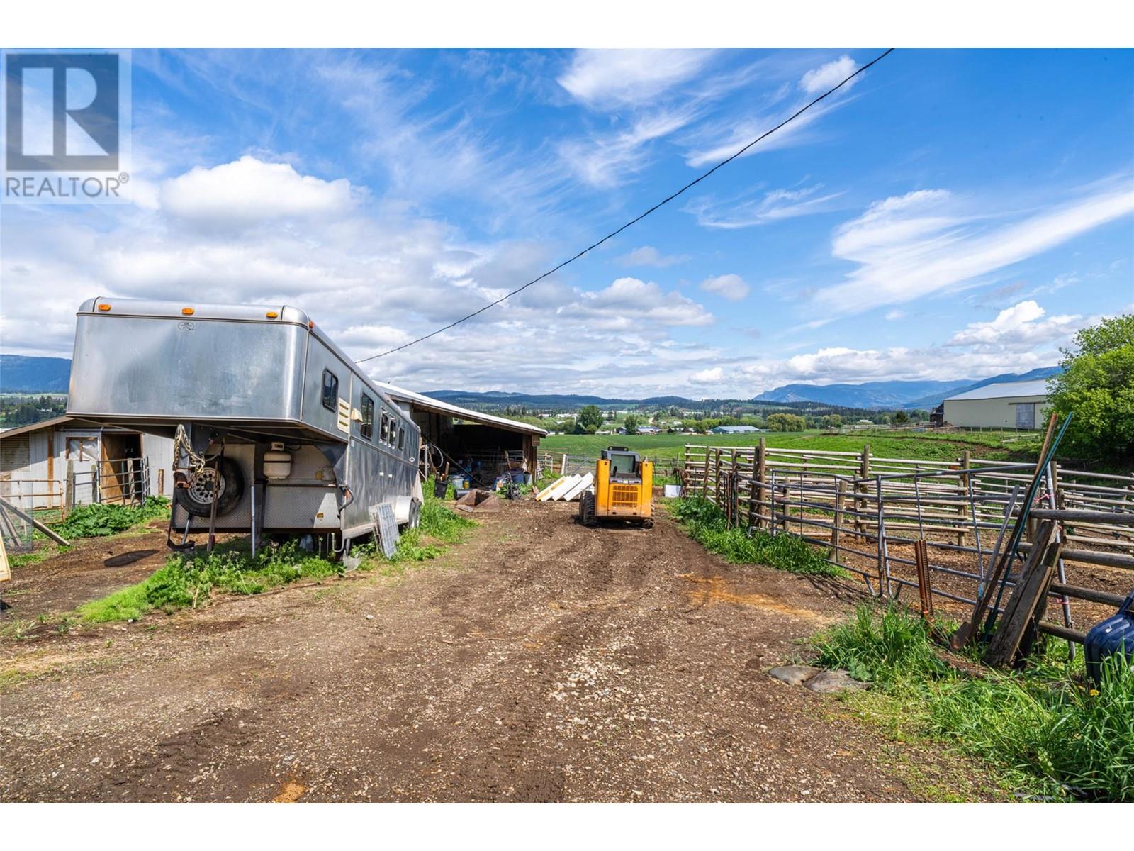 1956 Rosedale E Avenue, Armstrong, British Columbia  V4Y 0P1 - Photo 45 - 10348099