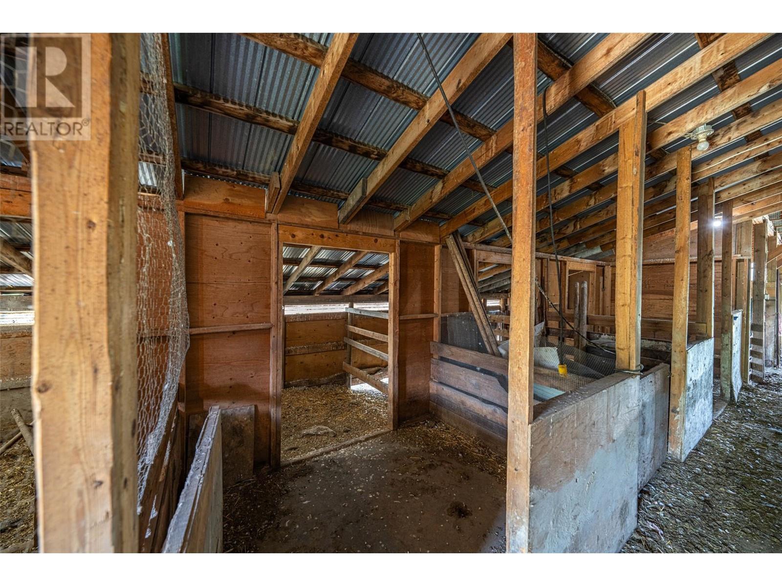 1956 Rosedale E Avenue, Armstrong, British Columbia  V4Y 0P1 - Photo 49 - 10348099