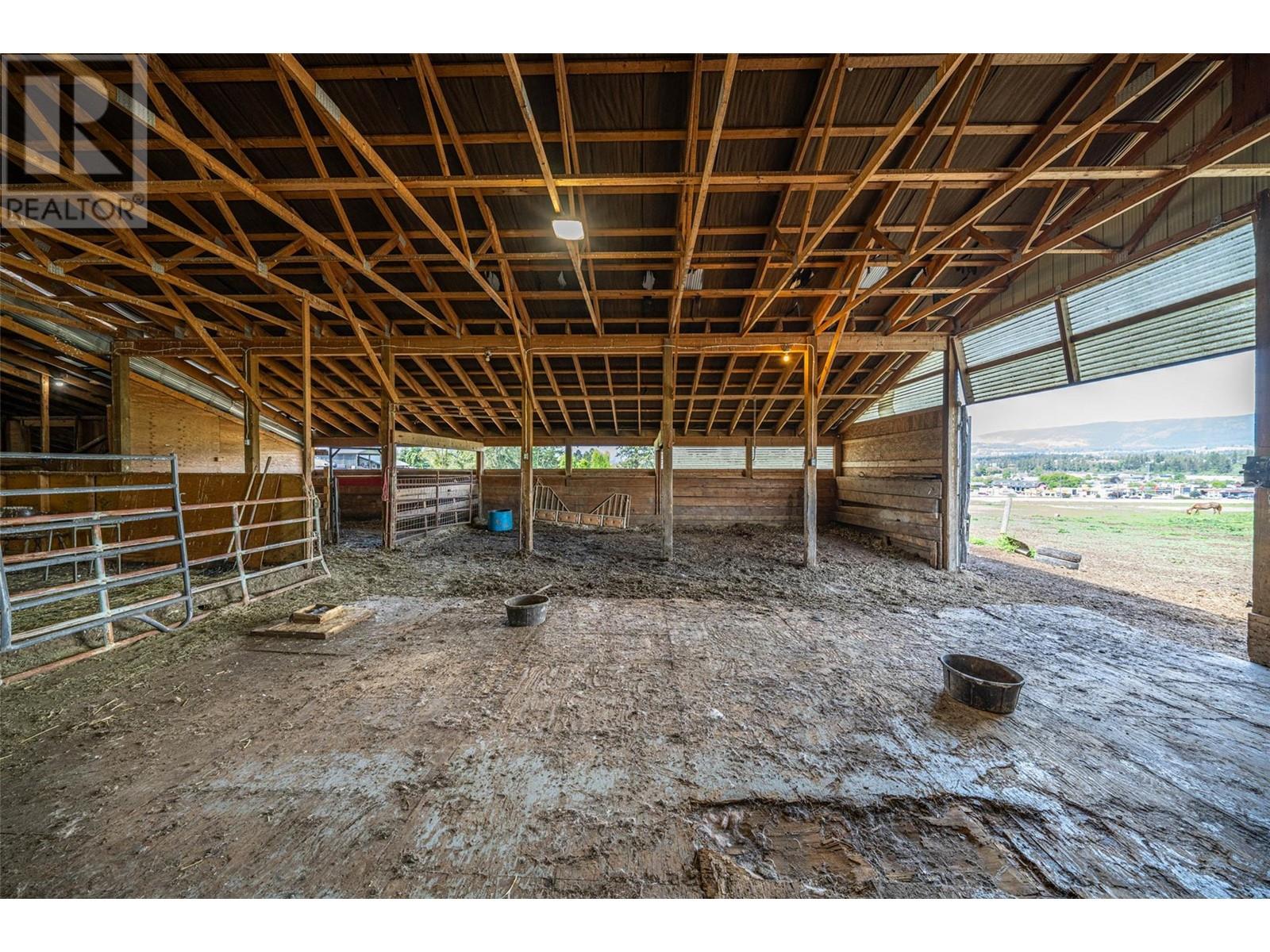 1956 Rosedale E Avenue, Armstrong, British Columbia  V4Y 0P1 - Photo 52 - 10348099