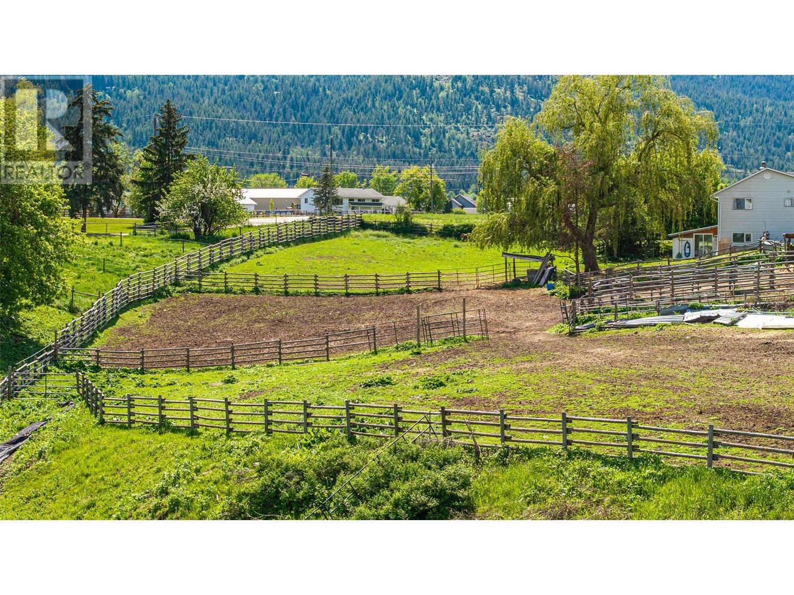1956 Rosedale E Avenue, Armstrong, British Columbia  V4Y 0P1 - Photo 60 - 10348099