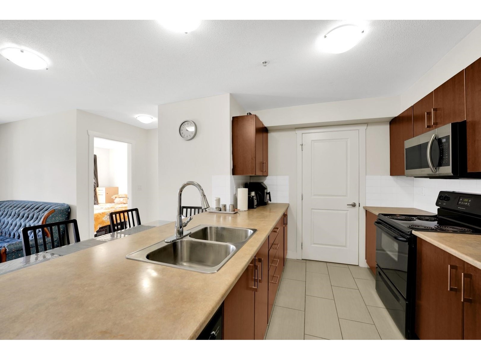 307 45555 Yale Road, Chilliwack Proper South, Chilliwack, British Columbia  V2P 0A9 - Photo 3 - R3003744