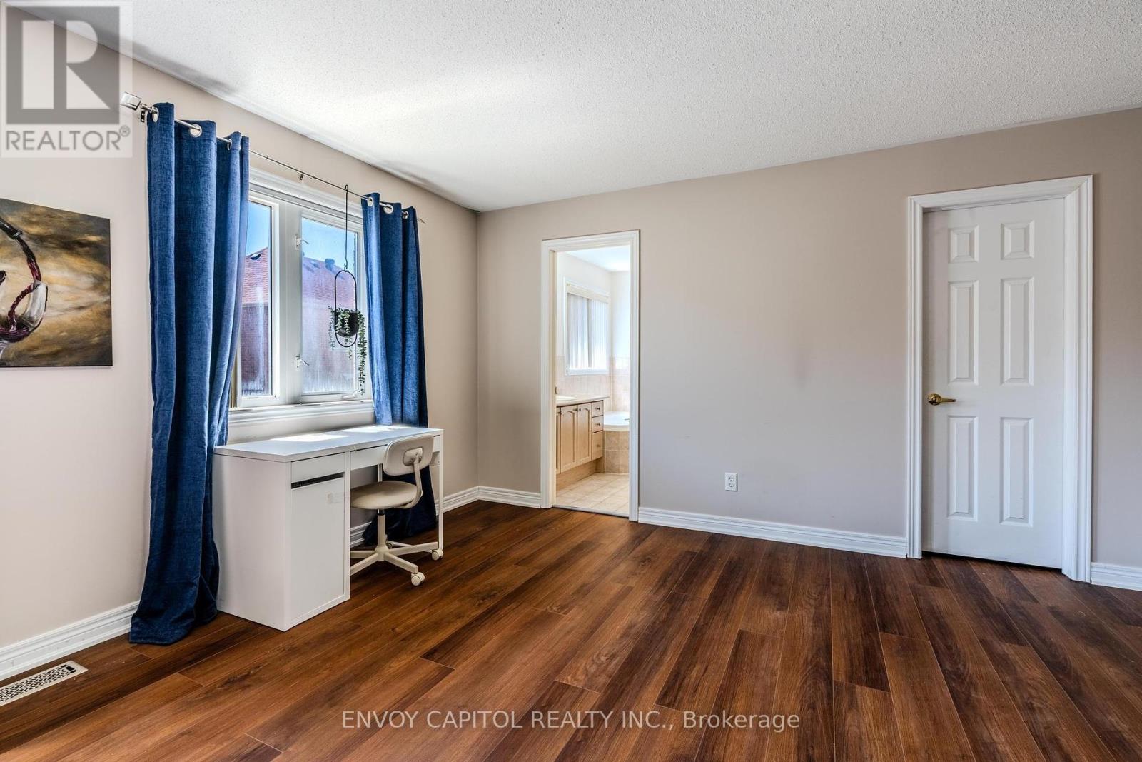 6 Sparkling Place, Brampton (Sandringham-Wellington), Ontario  L6R 2W9 - Photo 10 - W12155486