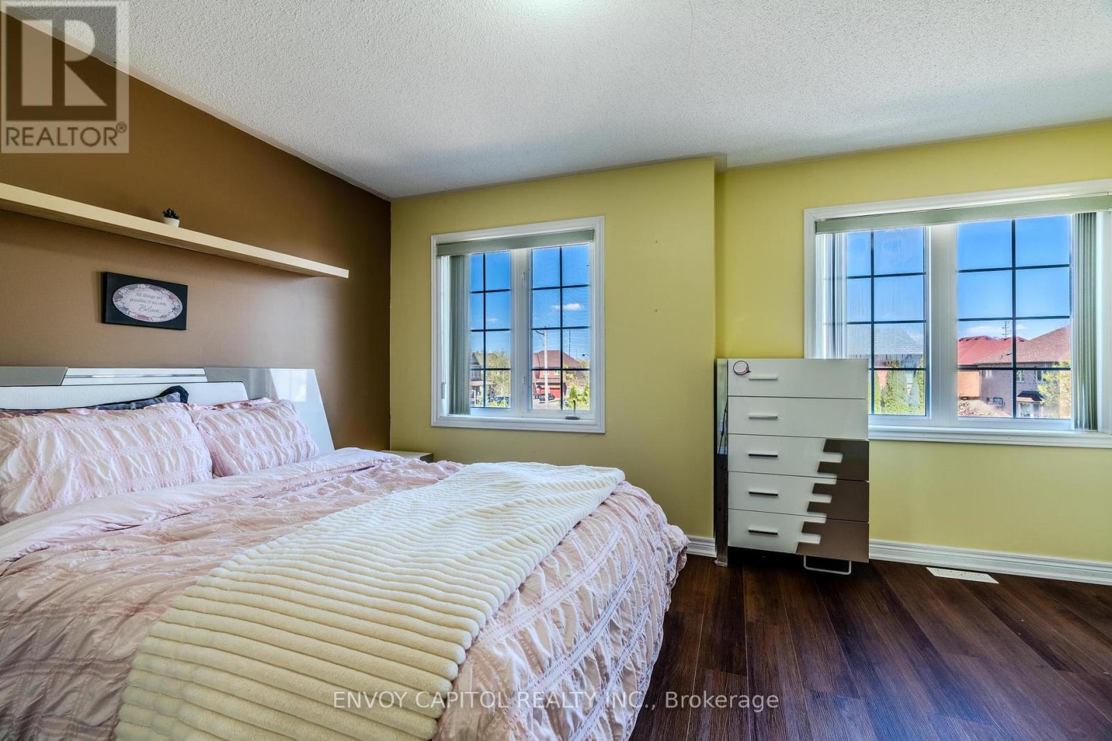 6 Sparkling Place, Brampton (Sandringham-Wellington), Ontario  L6R 2W9 - Photo 15 - W12155486