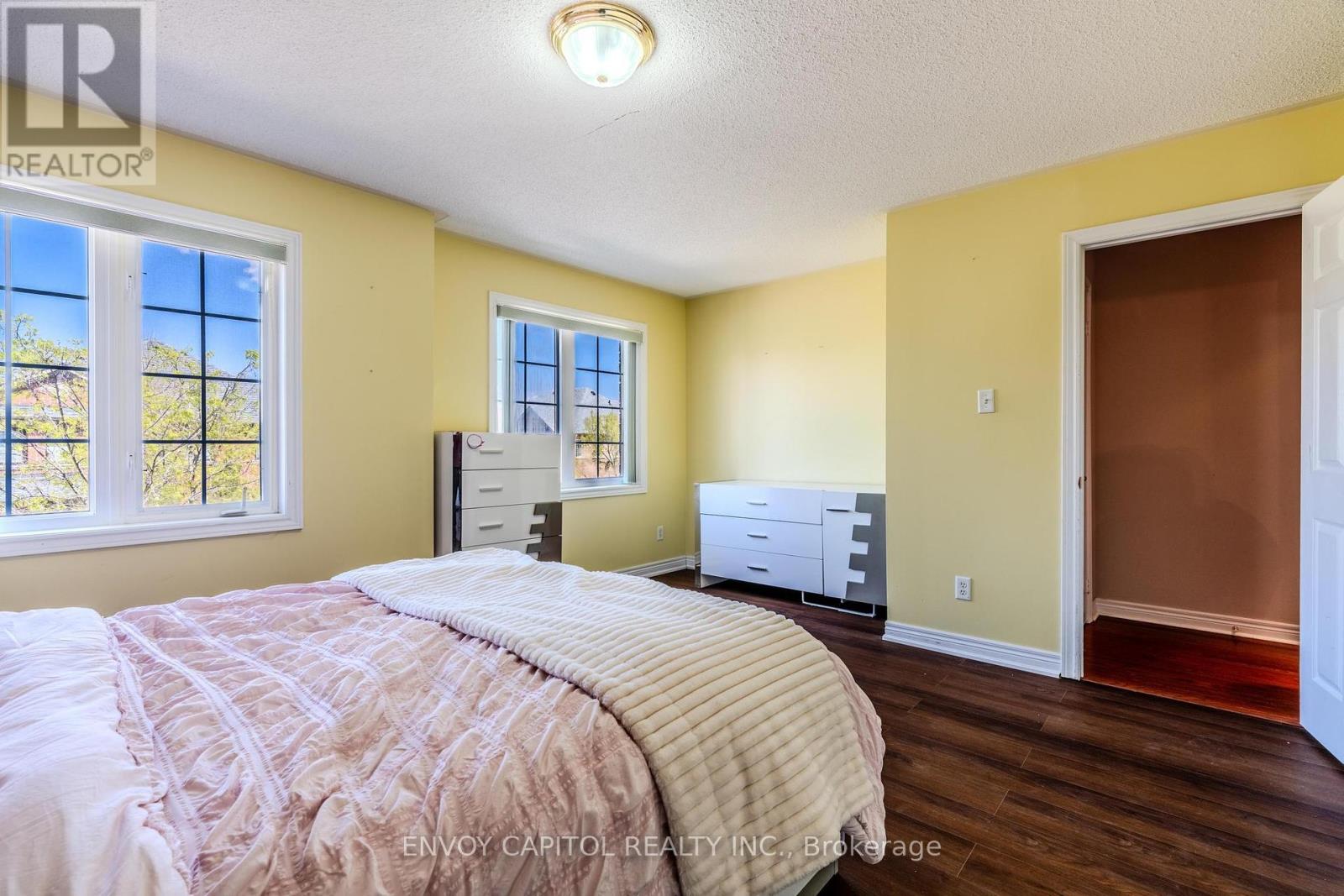 6 Sparkling Place, Brampton (Sandringham-Wellington), Ontario  L6R 2W9 - Photo 16 - W12155486