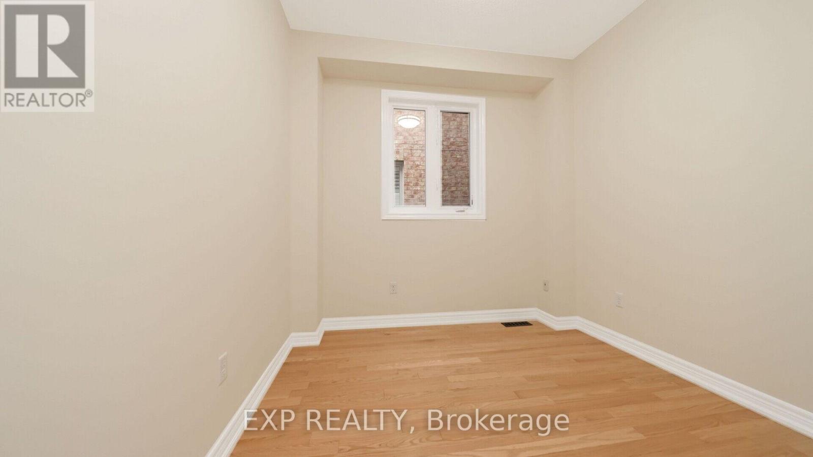 7 Wynview Street, Brampton, Ontario  L6P 3N6 - Photo 10 - W12155505