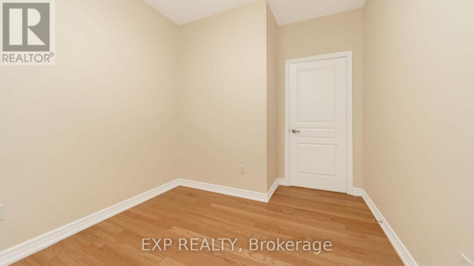 7 Wynview Street, Brampton, Ontario  L6P 3N6 - Photo 11 - W12155505