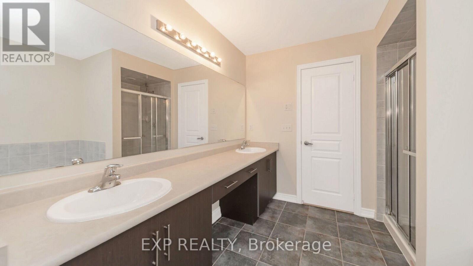 7 Wynview Street, Brampton, Ontario  L6P 3N6 - Photo 31 - W12155505