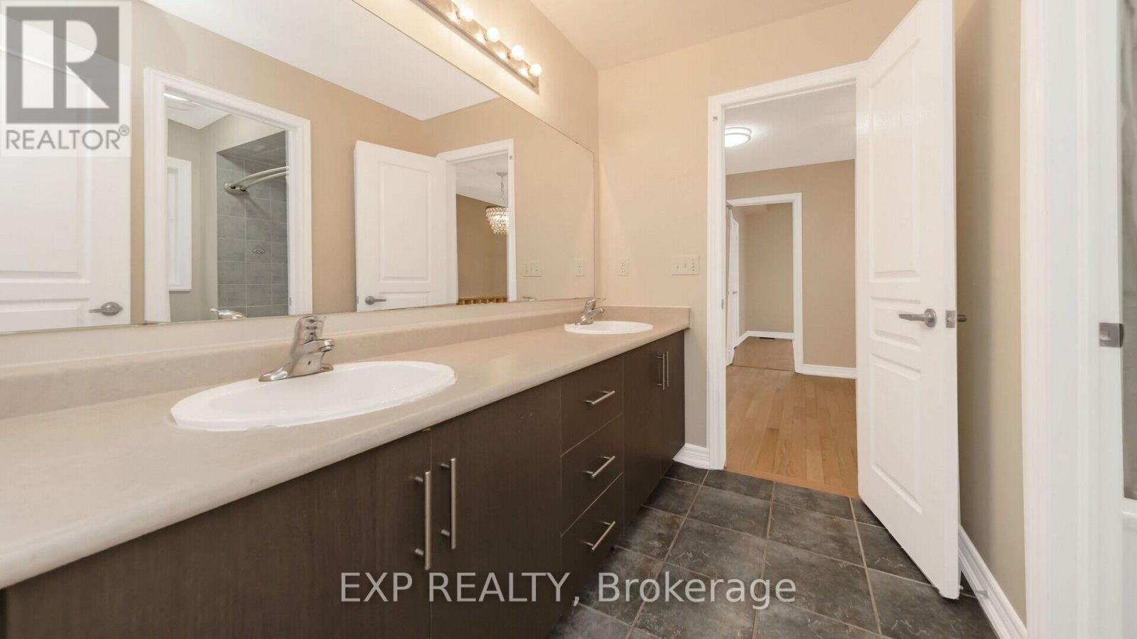 7 Wynview Street, Brampton, Ontario  L6P 3N6 - Photo 36 - W12155505