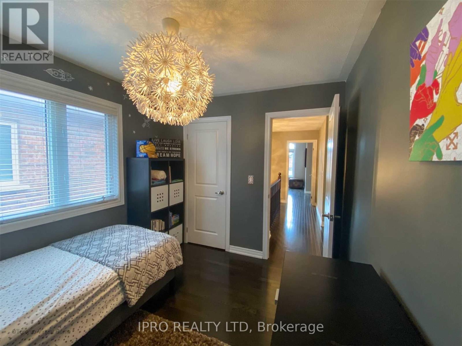 38 Wasaga Road, Brampton, Ontario  L6X 3B1 - Photo 18 - W12155536