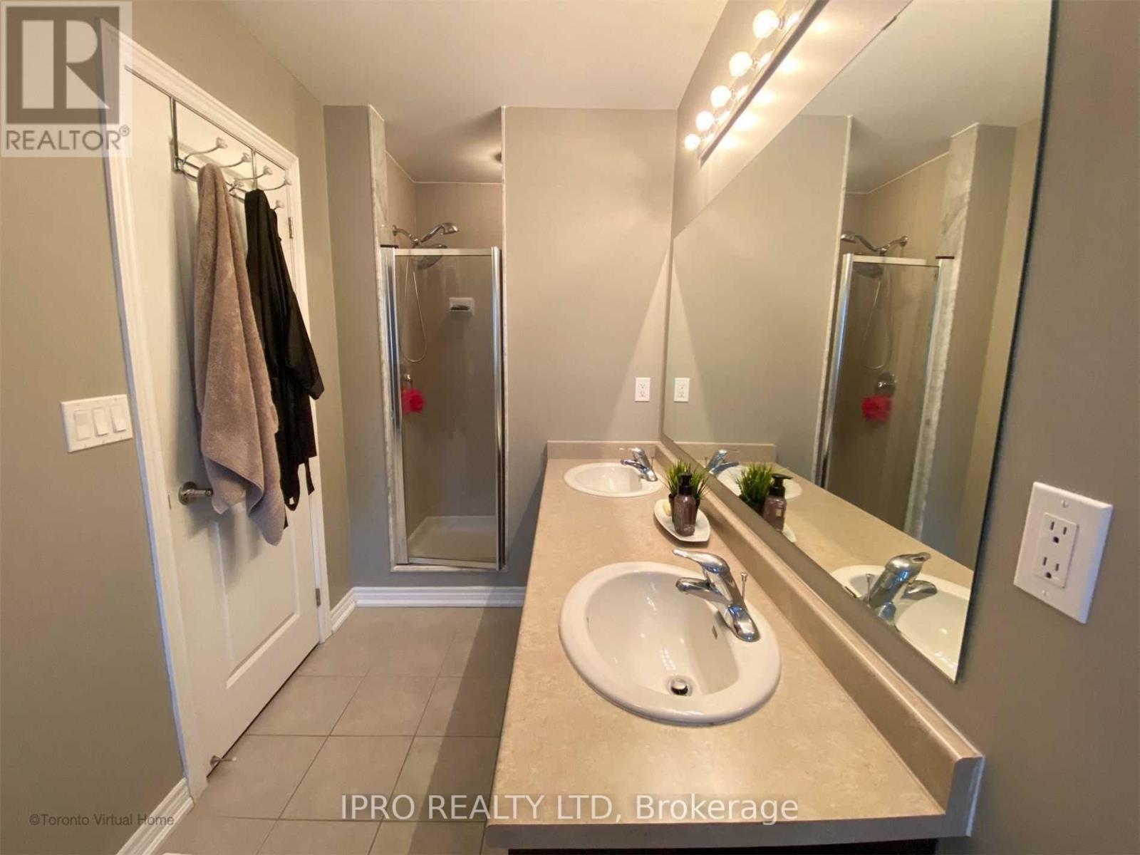 38 Wasaga Road, Brampton, Ontario  L6X 3B1 - Photo 21 - W12155536