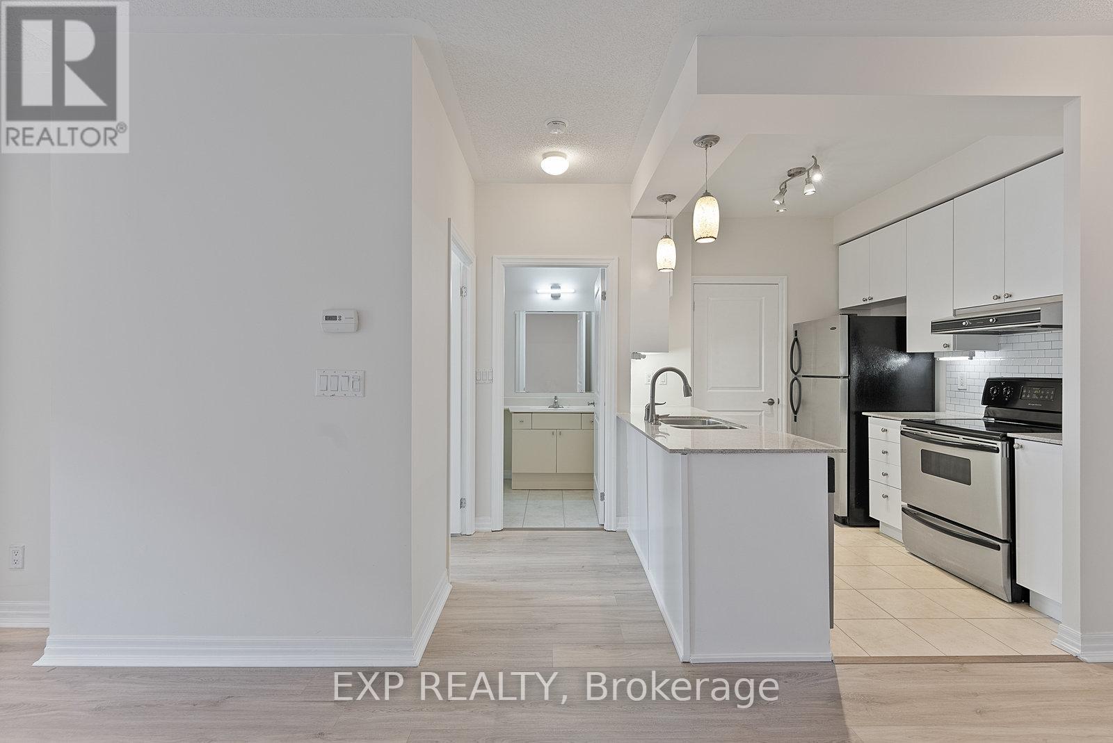 217 - 245 Dalesford Road, Toronto (Stonegate-Queensway), Ontario  M8Y 4H7 - Photo 19 - W12155543
