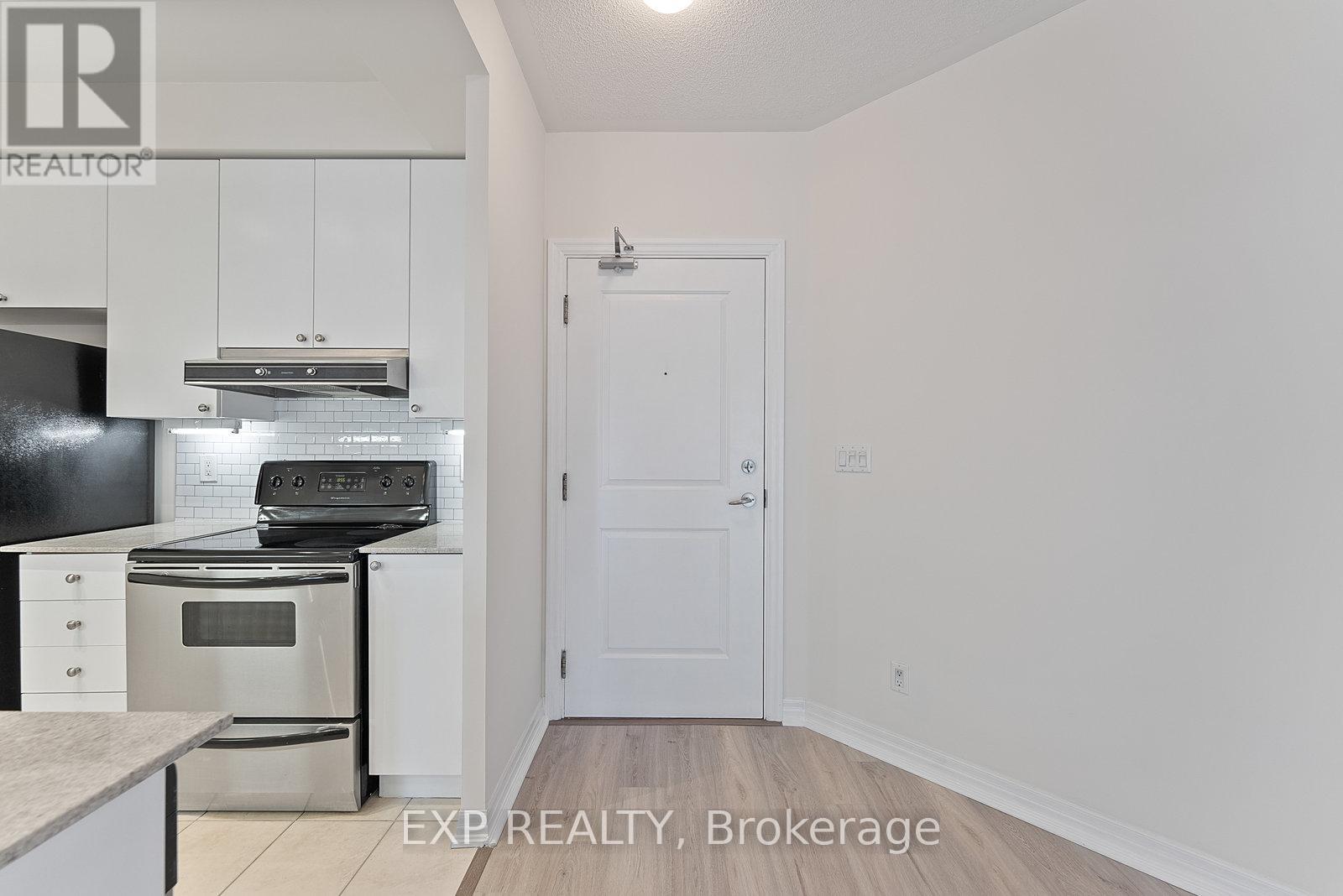 217 - 245 Dalesford Road, Toronto (Stonegate-Queensway), Ontario  M8Y 4H7 - Photo 21 - W12155543