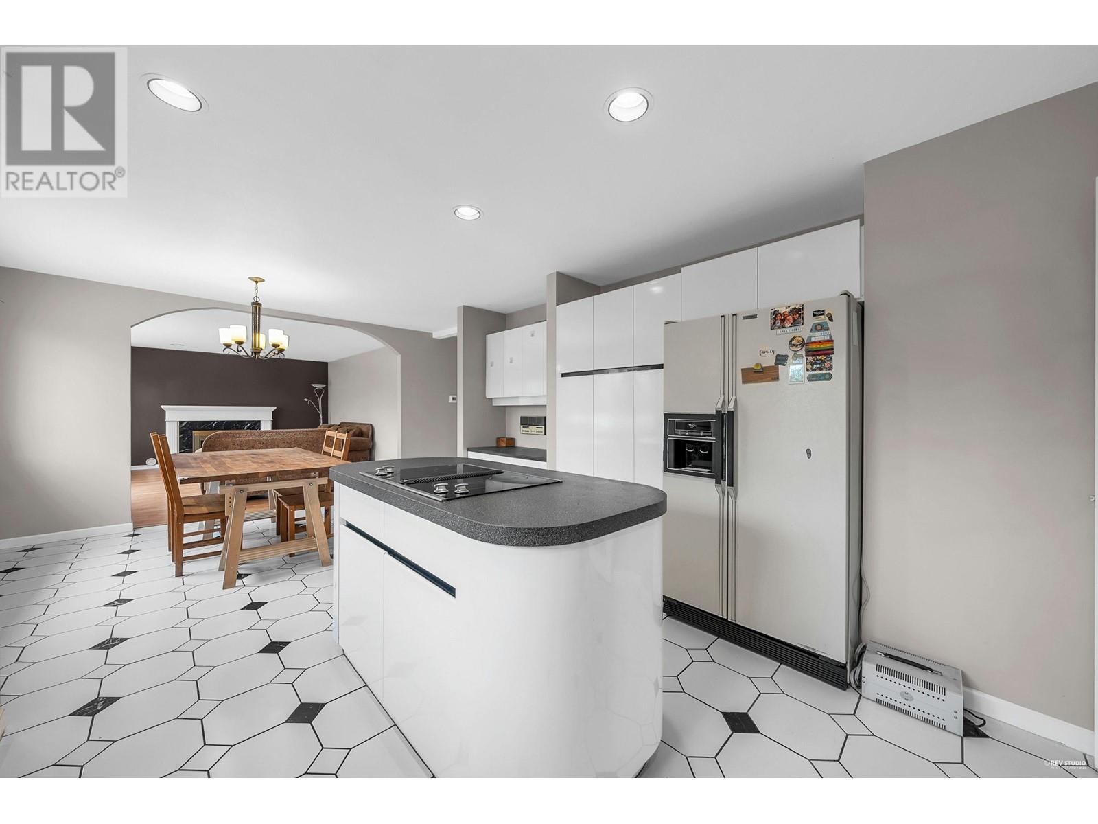2976 Christina Place, Coquitlam, British Columbia  V3C 5Z8 - Photo 12 - R3003878