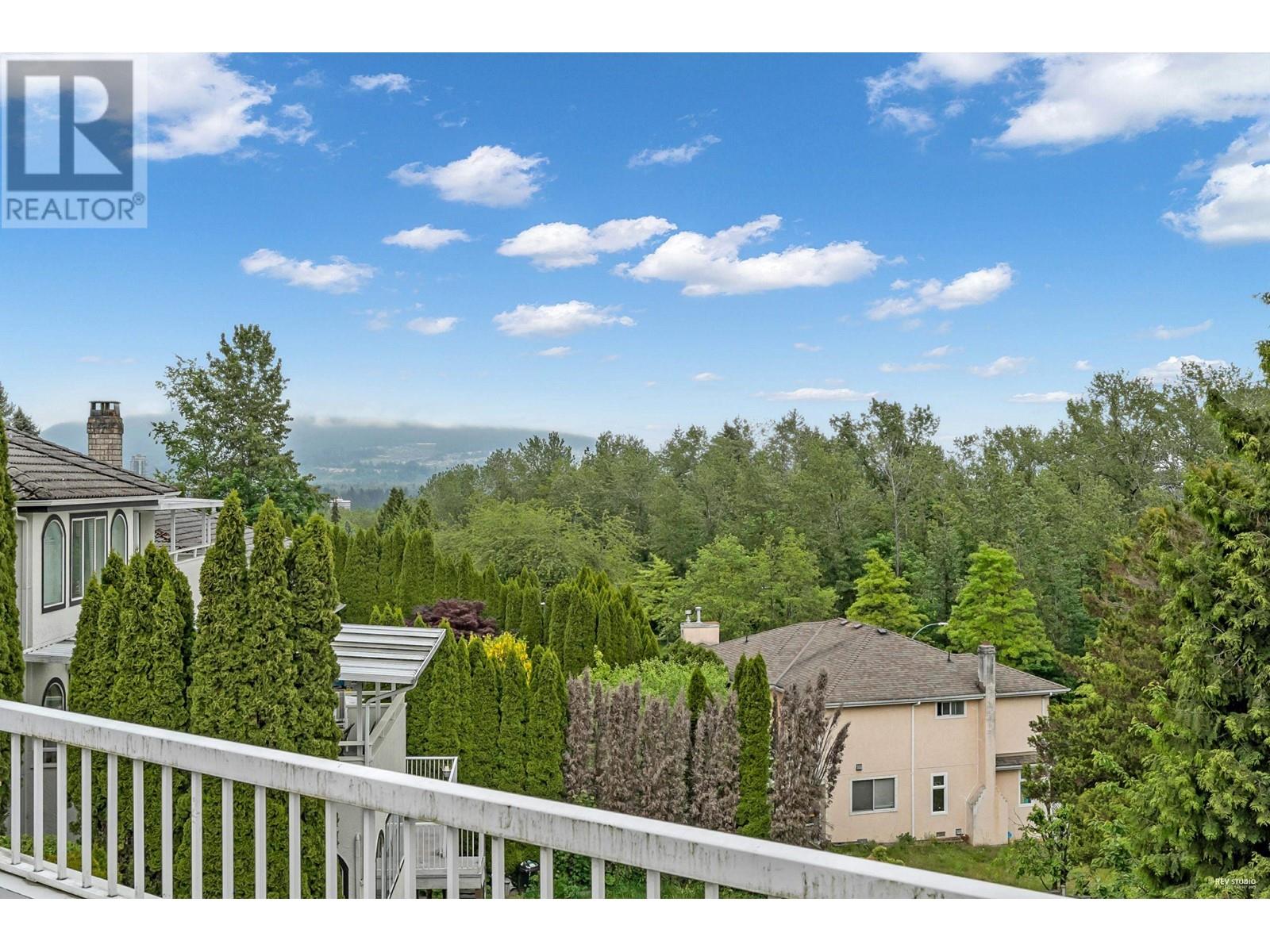 2976 Christina Place, Coquitlam, British Columbia  V3C 5Z8 - Photo 32 - R3003878