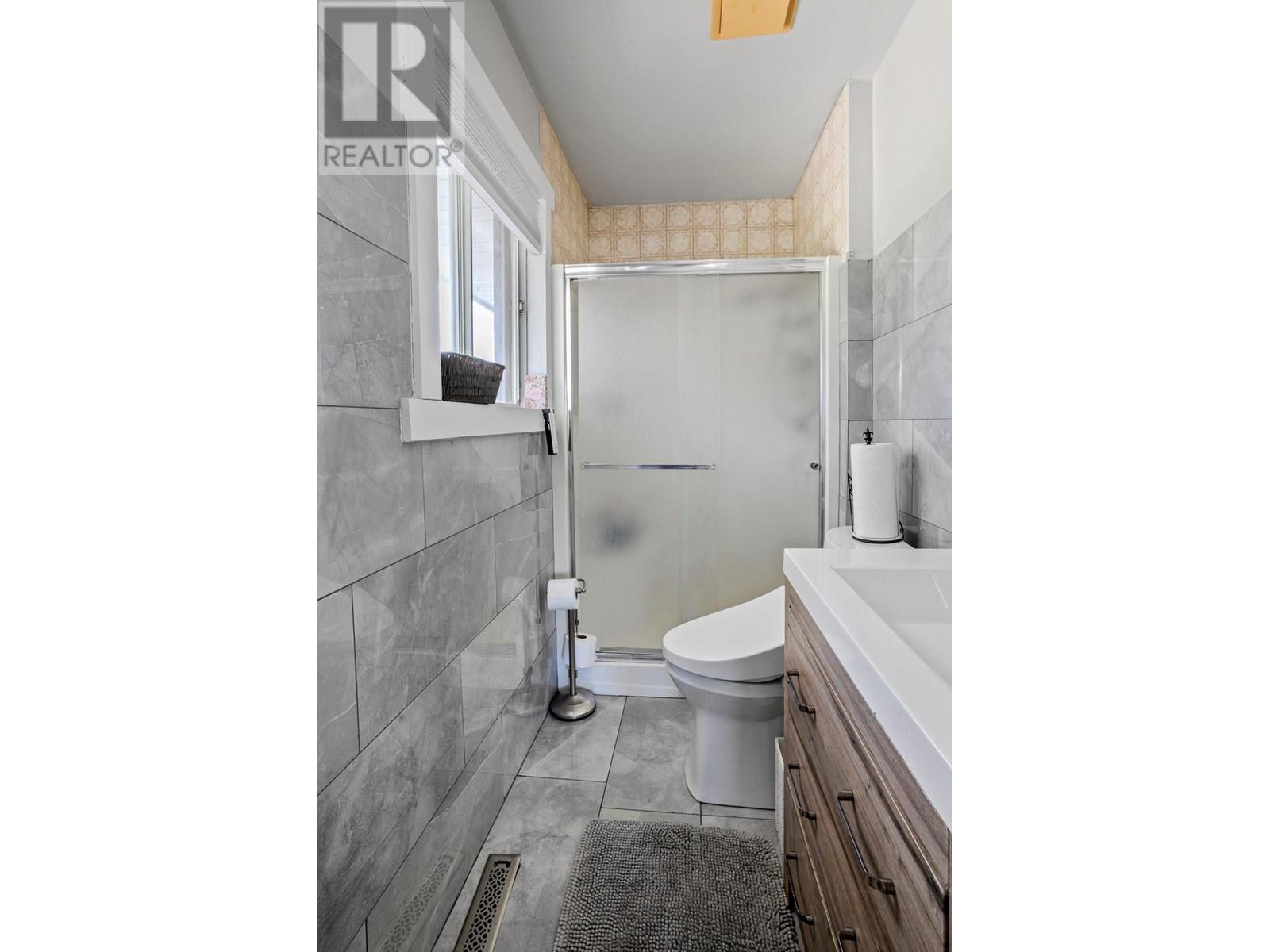 3851 3 Highway, Erickson, British Columbia V0B 1G0 - Photo 12 - 10347163