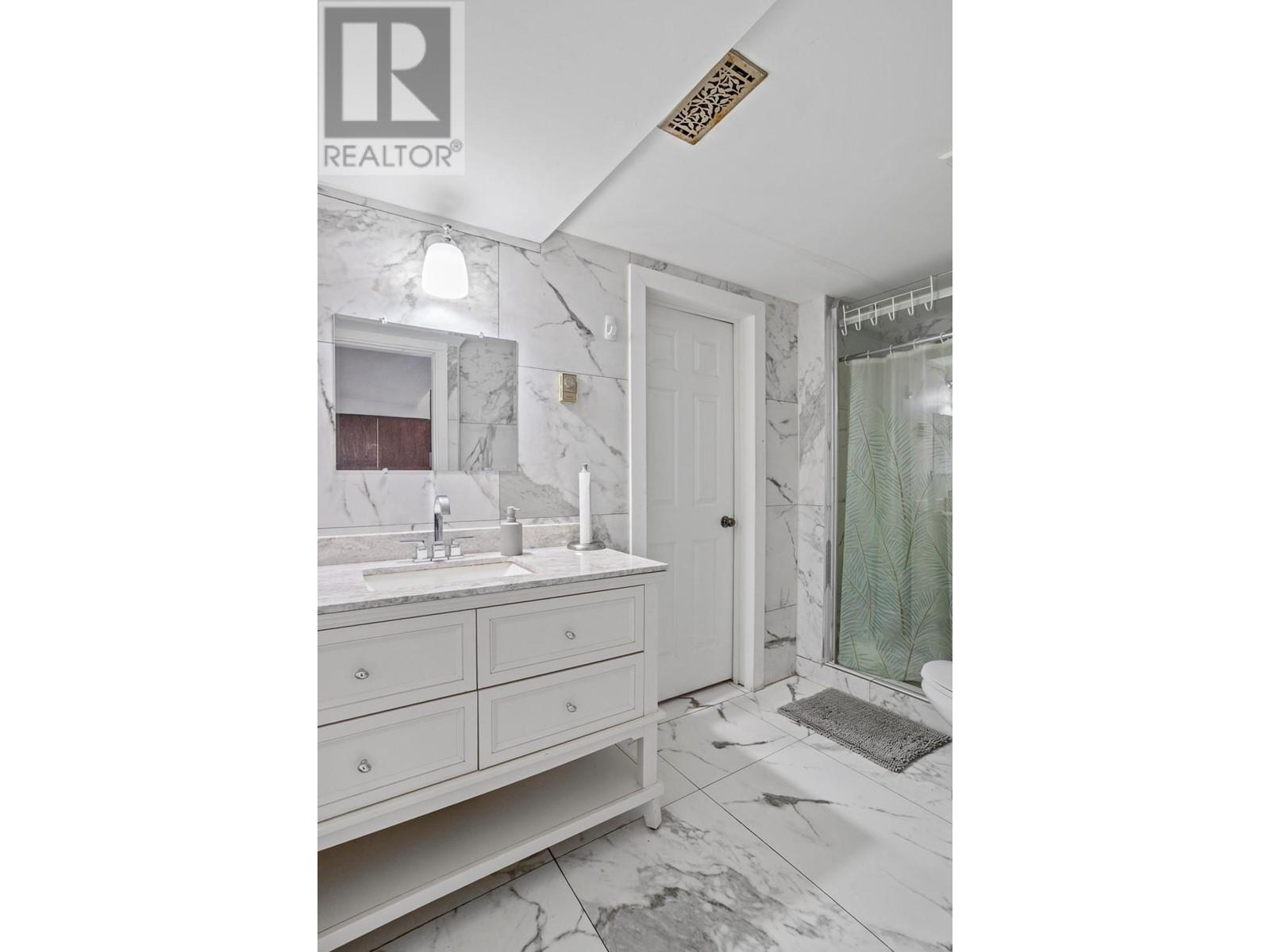 3851 3 Highway, Erickson, British Columbia V0B 1G0 - Photo 15 - 10347163