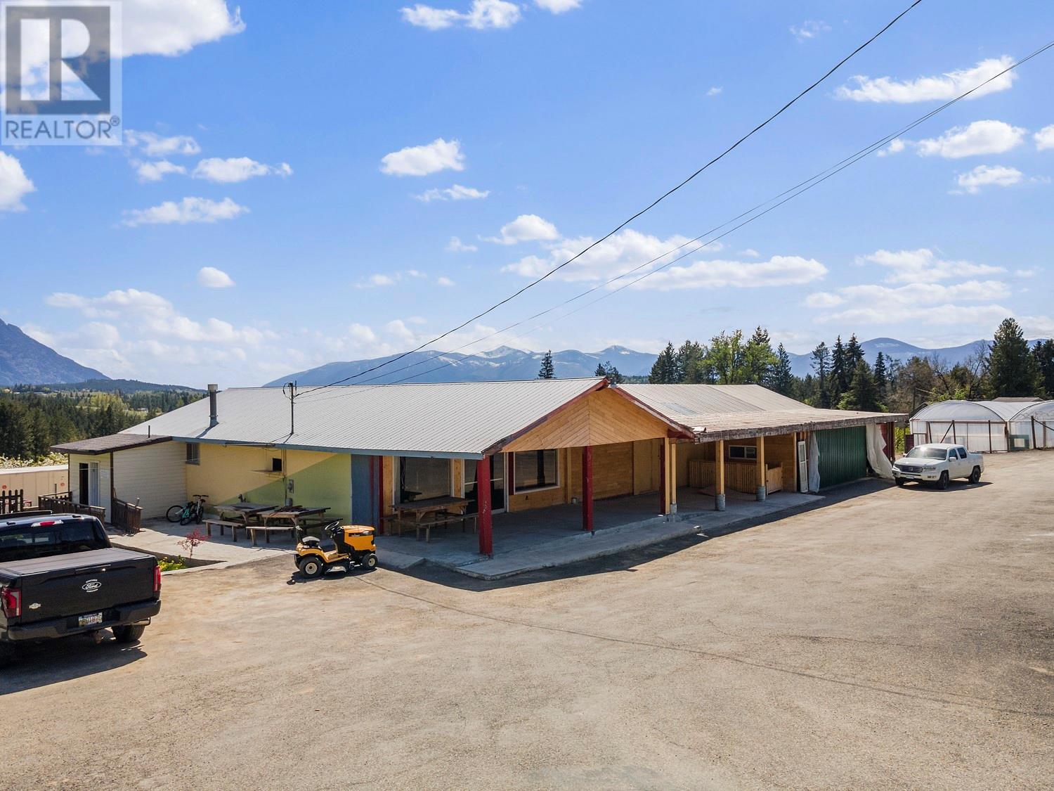 3851 3 Highway, Erickson, British Columbia V0B 1G0 - Photo 16 - 10347163