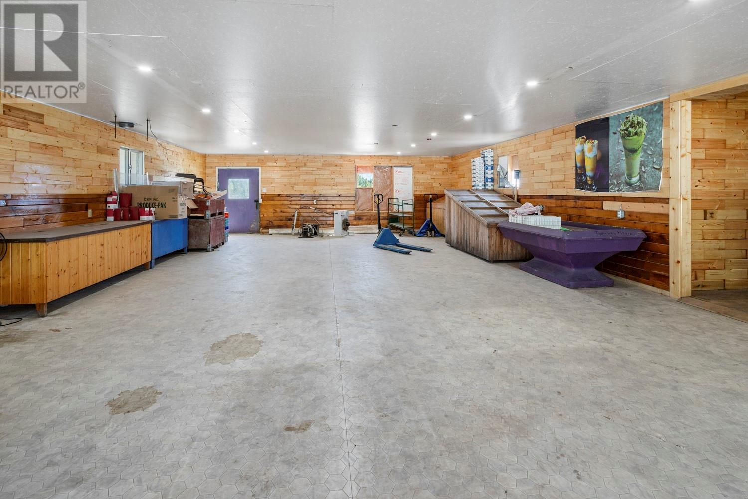 3851 3 Highway, Erickson, British Columbia V0B 1G0 - Photo 18 - 10347163