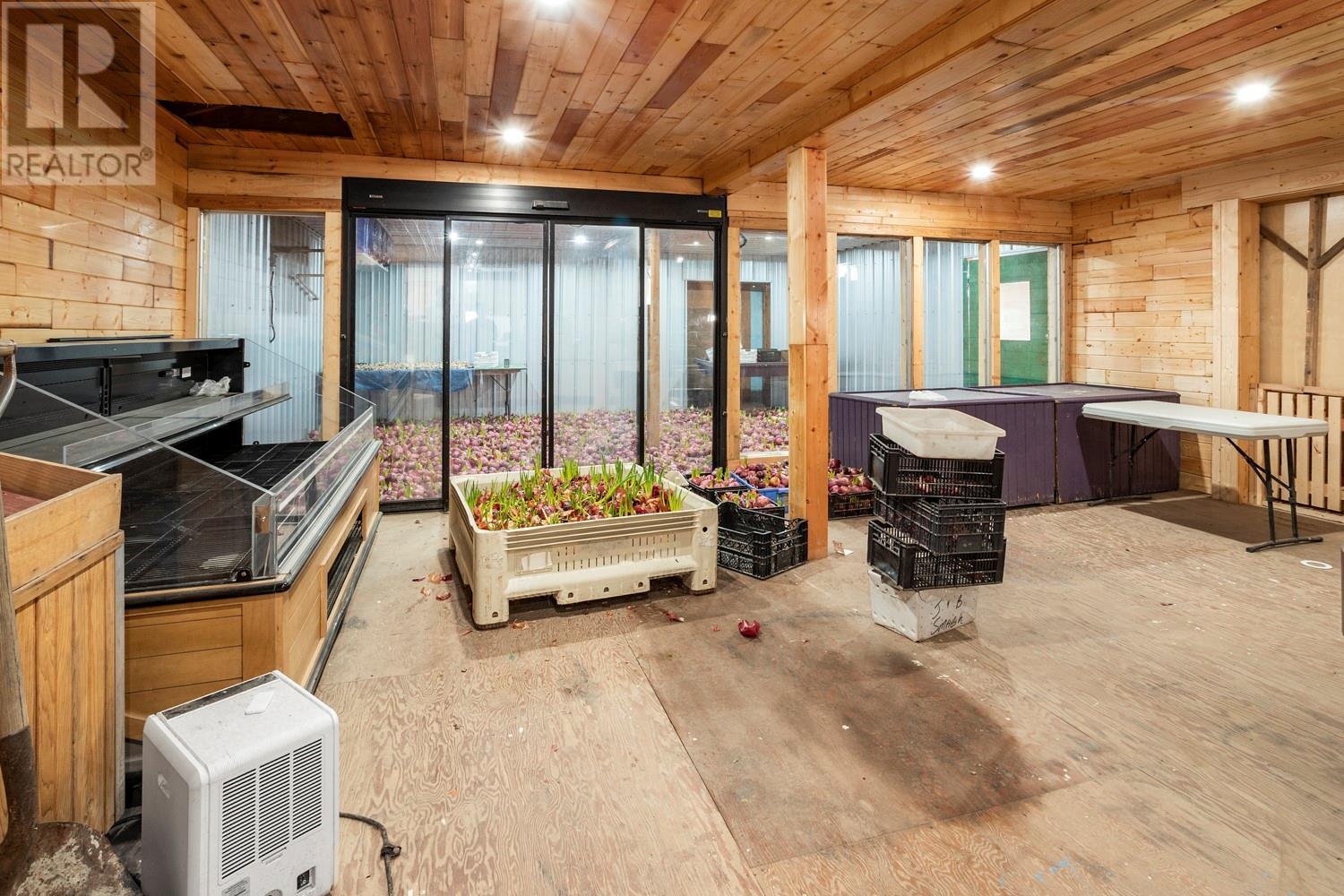 3851 3 Highway, Erickson, British Columbia V0B 1G0 - Photo 17 - 10347163