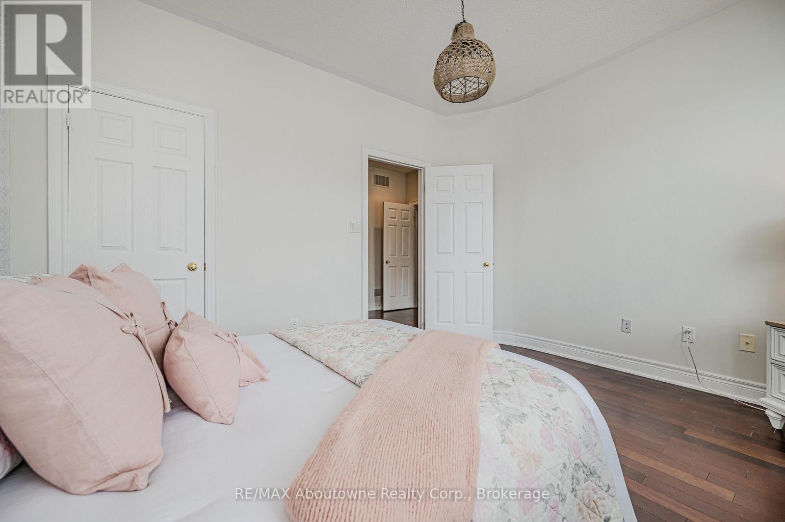 2946 Singleton Common, Burlington, Ontario  L7M 0B4 - Photo 16 - W12155573