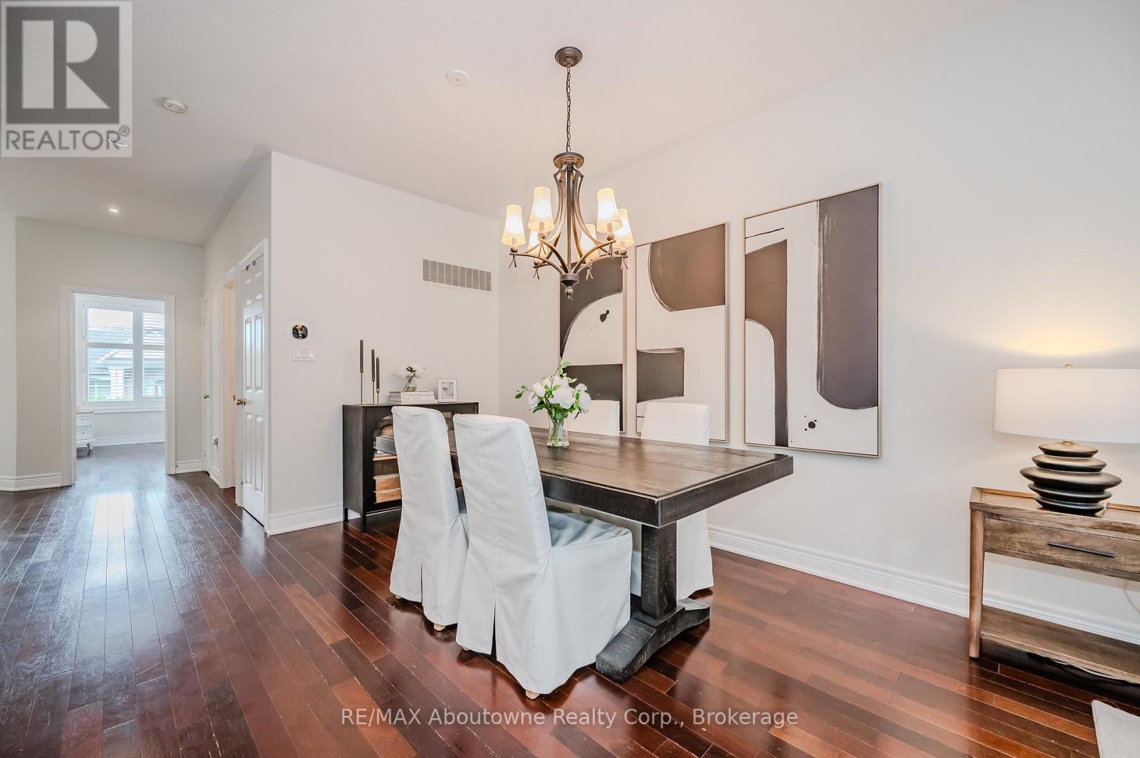 2946 Singleton Common, Burlington, Ontario  L7M 0B4 - Photo 5 - W12155573