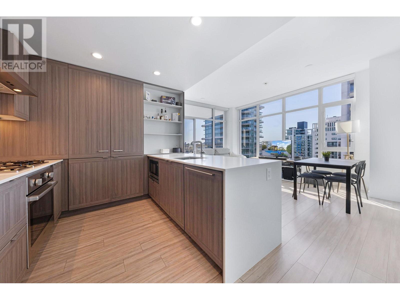 2408 2351 BETA AVENUE, Burnaby, British Columbia