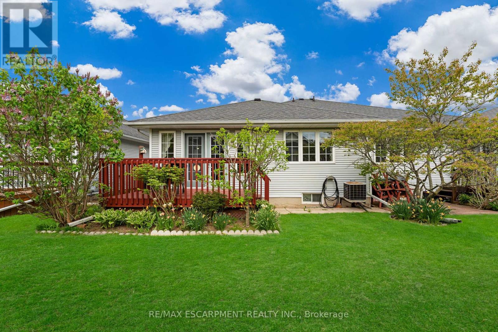 6 Village Drive, West Lincoln, Ontario  L0R 2A0 - Photo 34 - X12155518