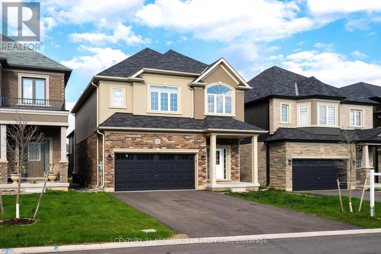 13 BREWIS STREET, Brant, Ontario