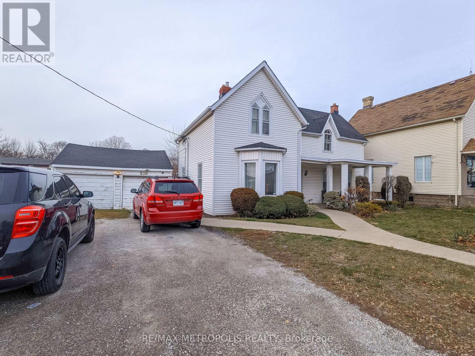 Property at 529 CHRISTINA STREET N image 3