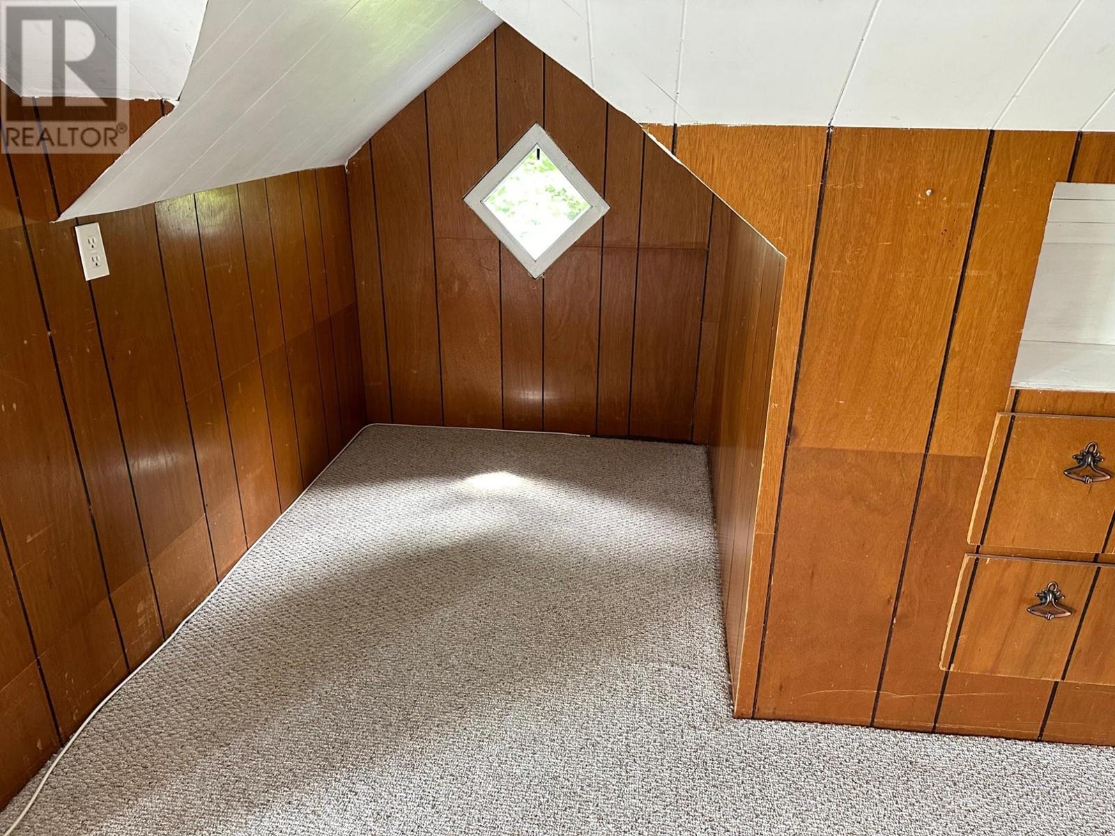 815 Baker Street, Nelson, British Columbia  V1L 4J8 - Photo 4 - 10329603