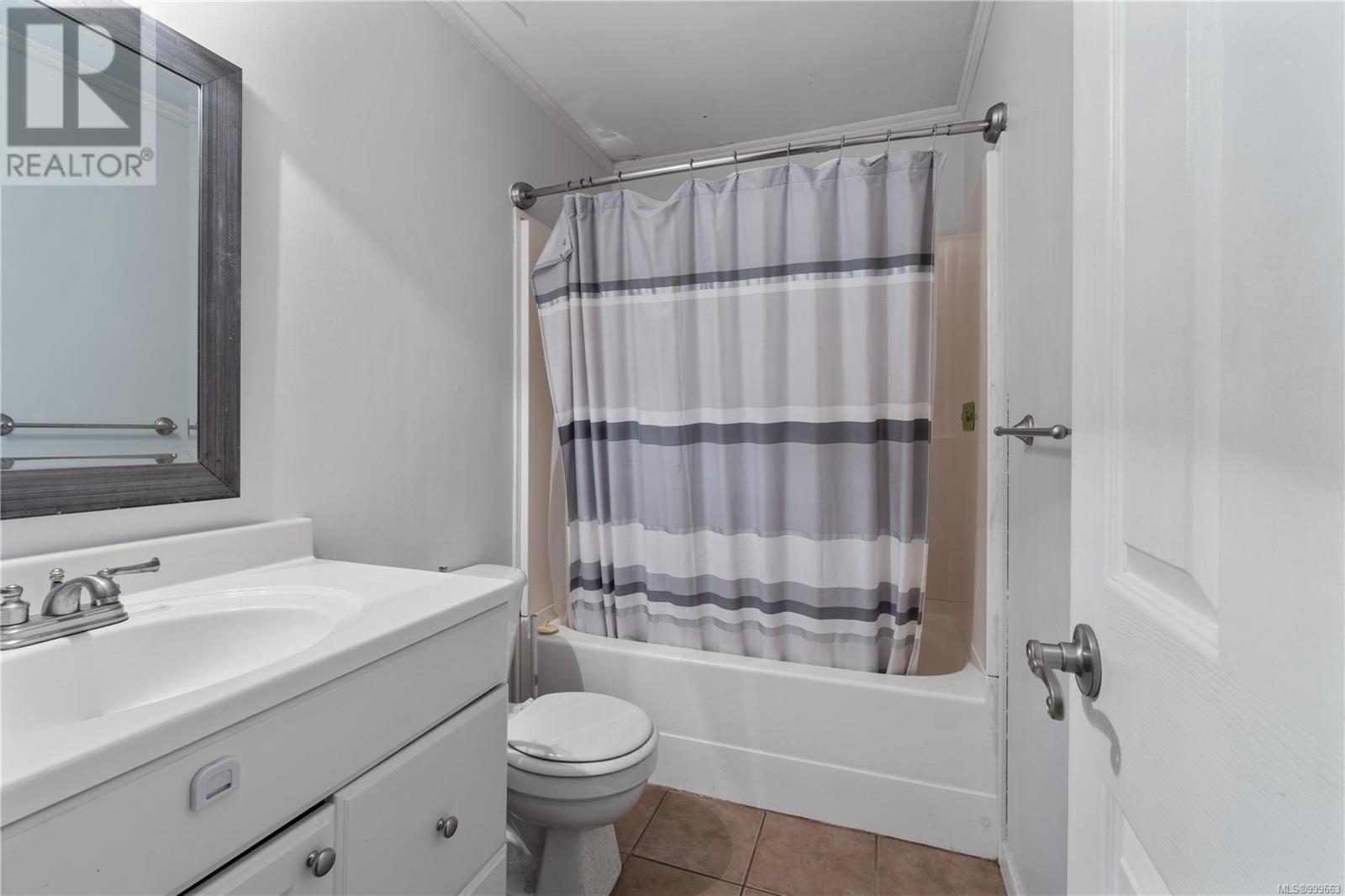 Property at 1053 Palomino Pl image 5