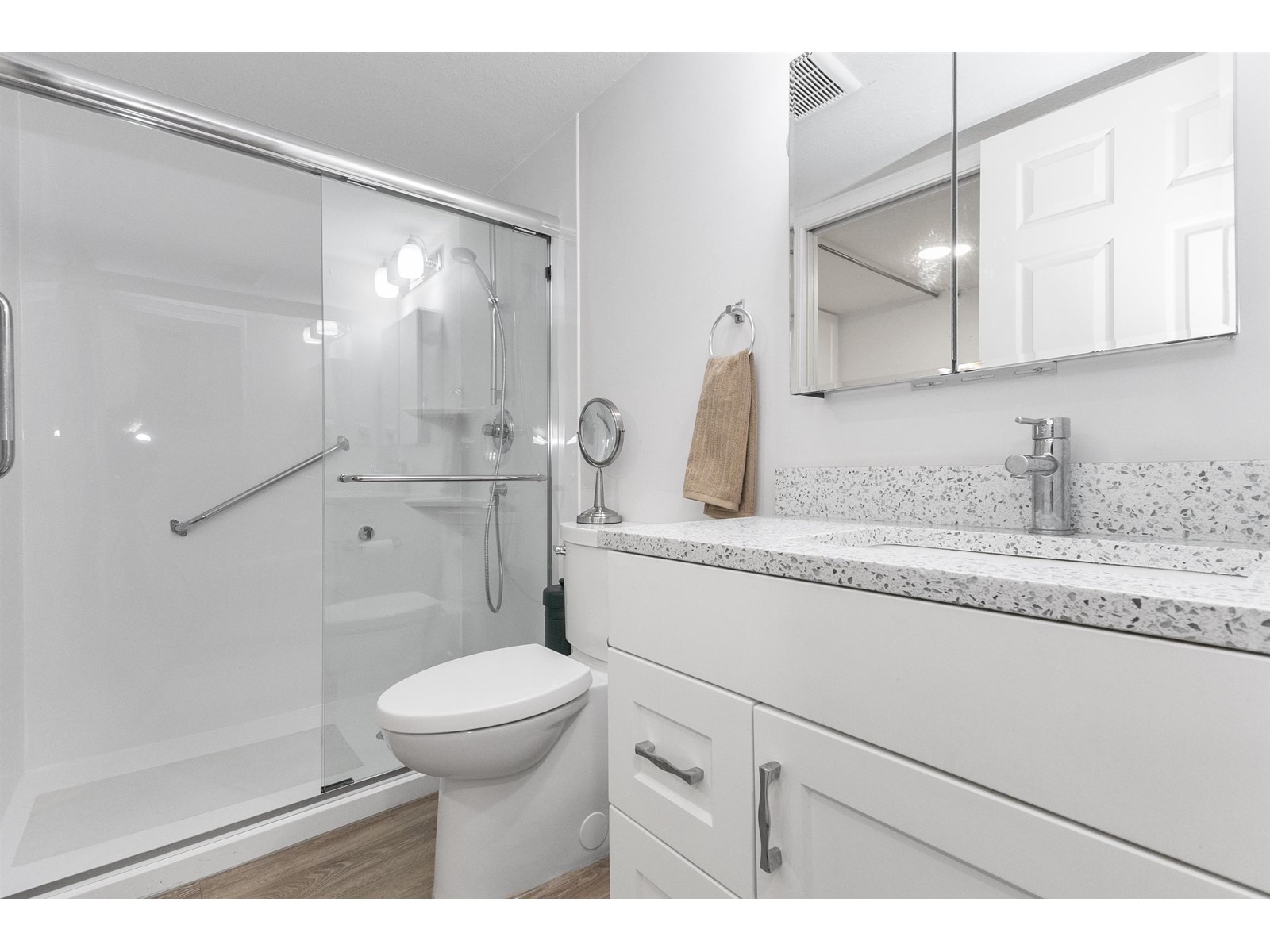 105 33535 King Road, Abbotsford, British Columbia  V2S 6Z5 - Photo 9 - R3003873