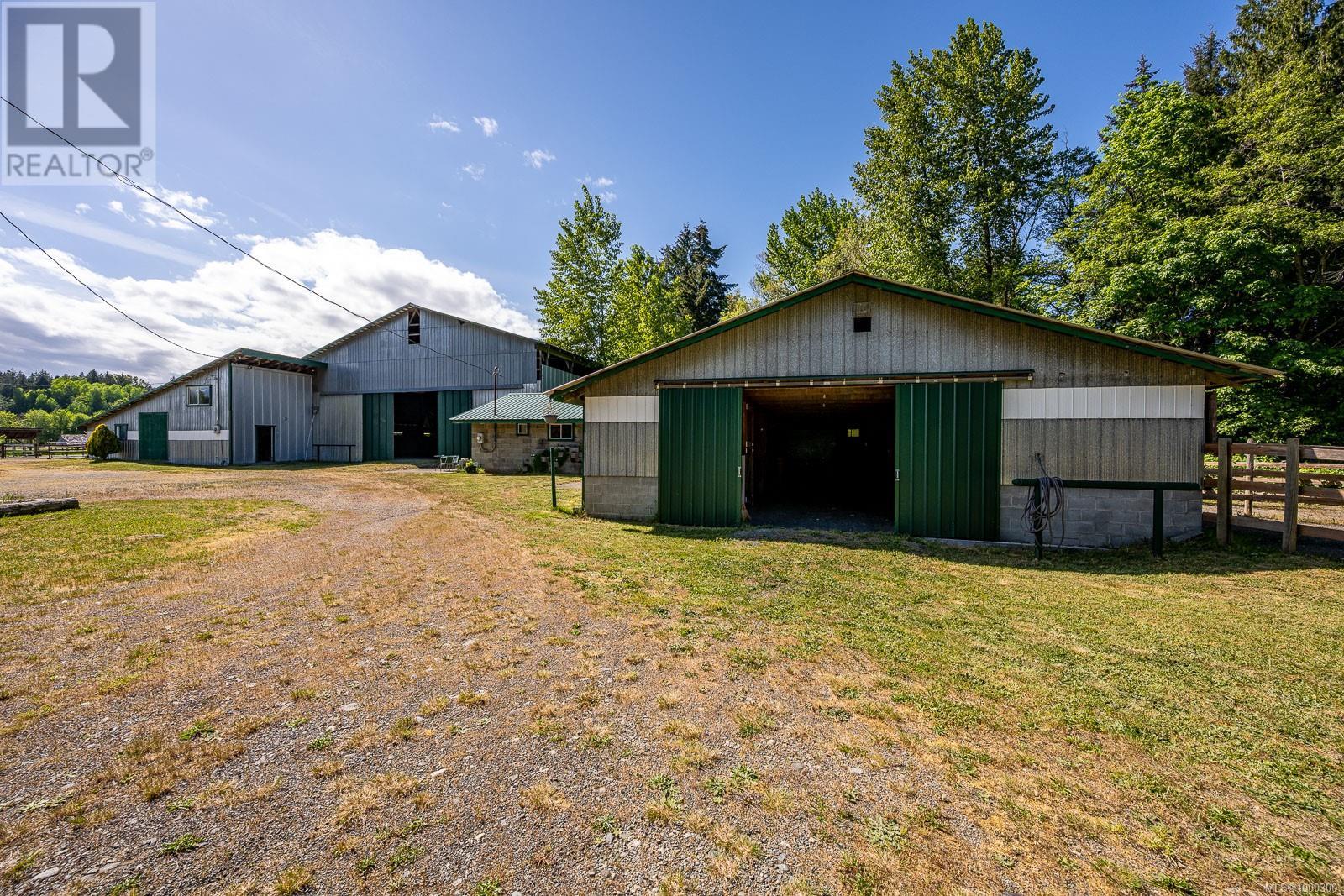 3155 Grant Rd, Courtenay, British Columbia  V9N 9P7 - Photo 72 - 1000300