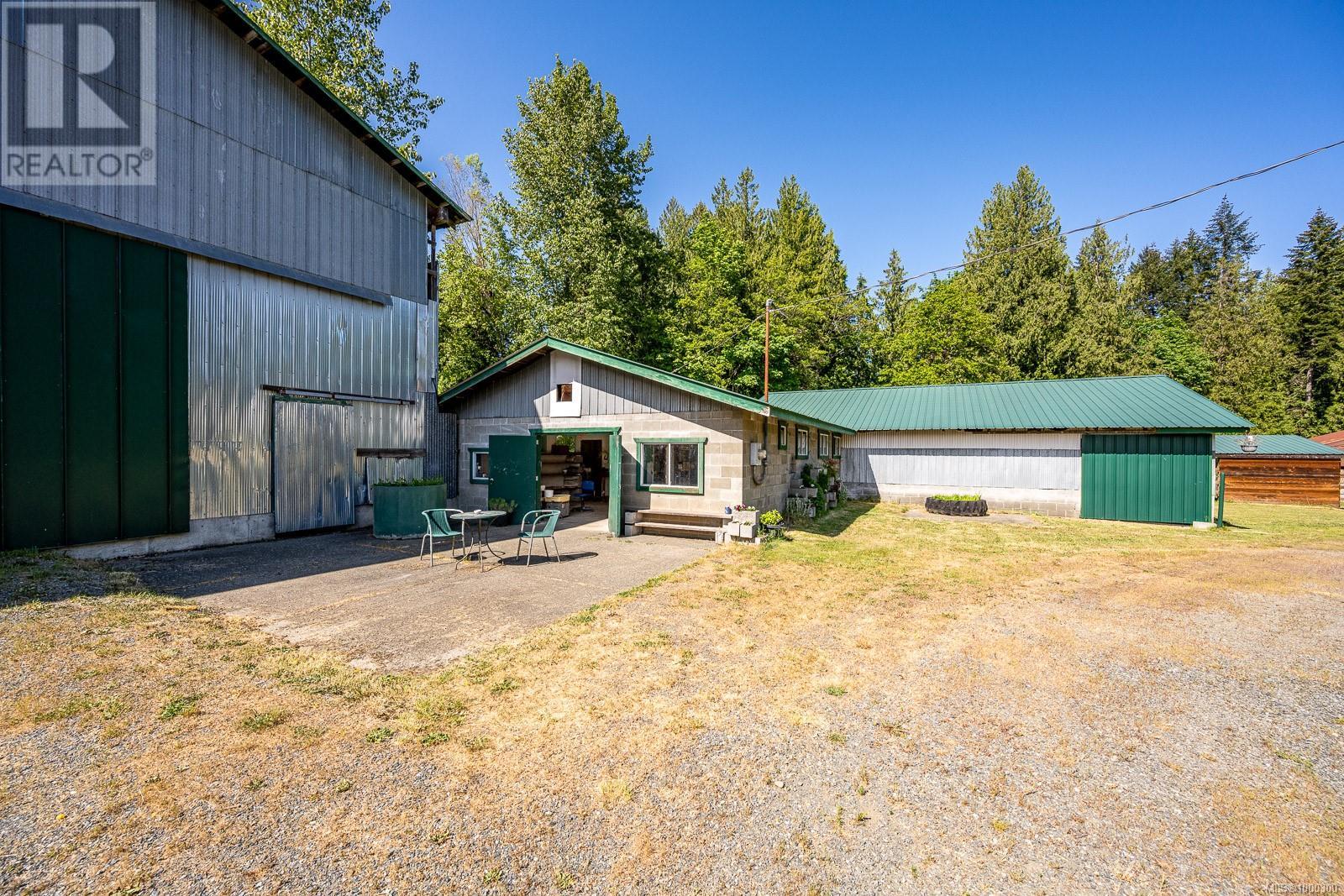 3155 Grant Rd, Courtenay, British Columbia  V9N 9P7 - Photo 75 - 1000300