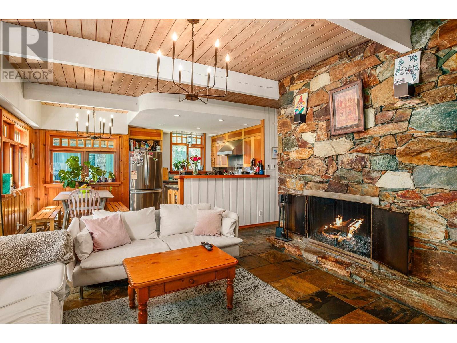 Property at 3133 TYROL CRESCENT image 5