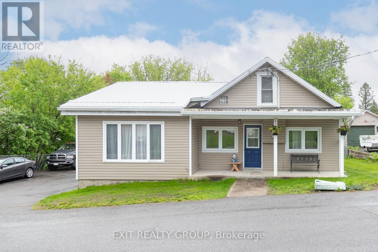 Property at 11 FINNEGAN DRIVE image 1