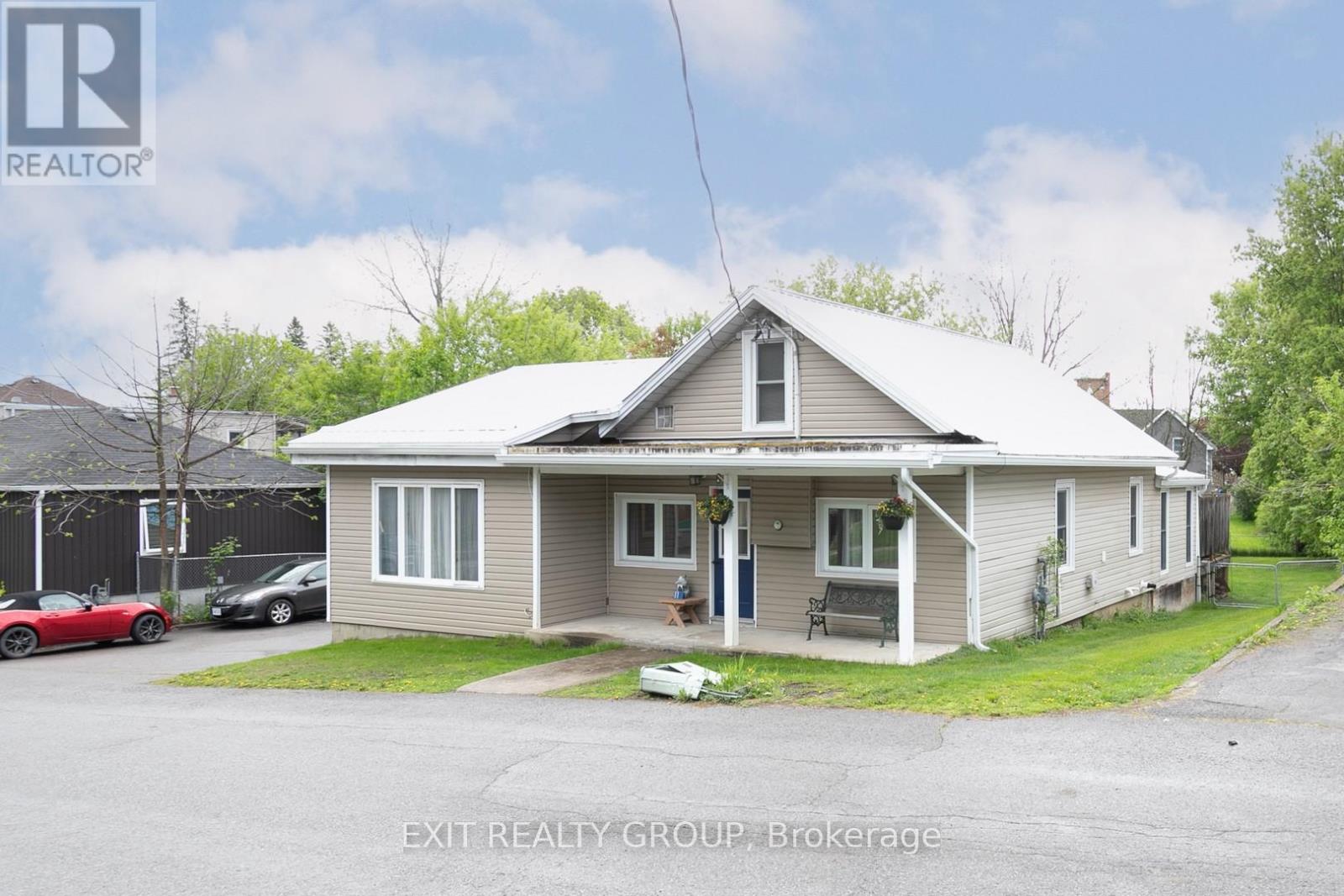 Property at 11 FINNEGAN DRIVE image 2