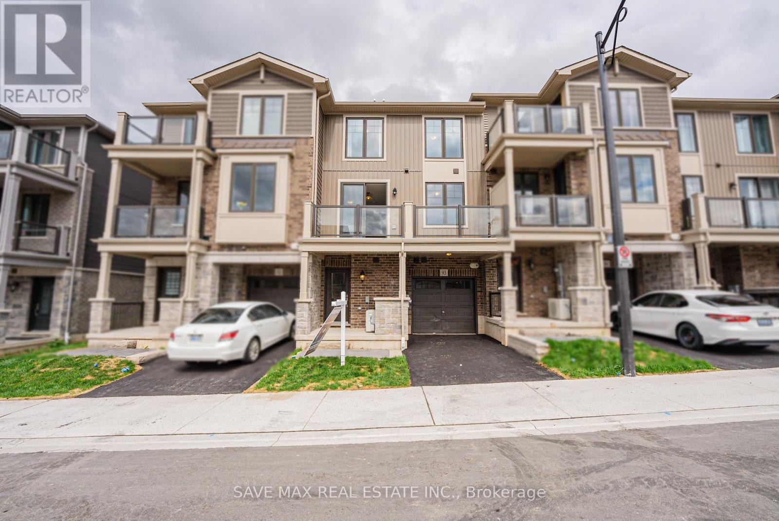Property at 93 - 10 BIRMINGHAM DRIVE image 4